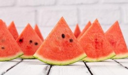 夏天吃瓜秋天吃,夏天吃瓜，秋天品果