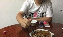 胖子吃瓜餐后,一场味蕾与体重的较量