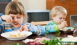 婴儿吃瓜拍照姿势,宝宝吃瓜萌态瞬间捕捉