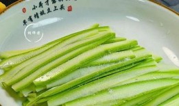 五中高二吃瓜,一场校园“吃瓜”盛宴背后的故事