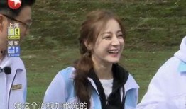 她吃瓜成团宠,她吃瓜成团宠，圈粉无数