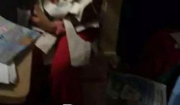 吃瓜群众剃光头,揭秘网络热议背后的真相