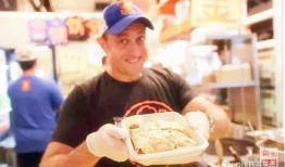 老金吃瓜校服,揭秘校园校服背后的故事